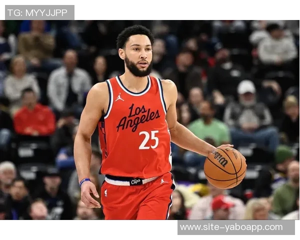 卢指导强调小卡与哈登是球队摆脱困境的关键所在 卢指导强调小卡与哈登是球队摆脱困境的关键所在