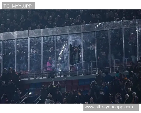 巴萨因法兰克福球迷破坏新诺坎普设施要求赔偿损失